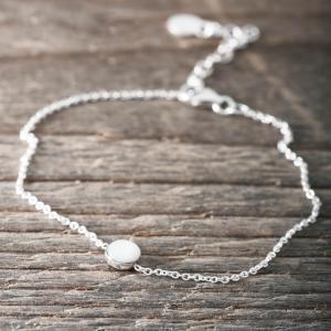 Silverarmband, Vit månsten - by faith