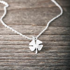 Silverhalsband, Lyckoklöver - by faith