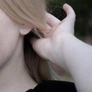 Silverörhängen, Hjärta - by faith