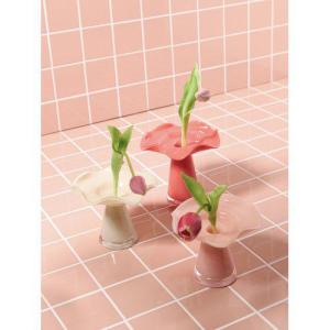 Vas Röd, Barbro - Wikholm Form    BERÄKNAD LEV: FEB