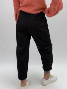 Bomullsbyxa med nitar, Svart Zelia - Gemini     BERÄKNAD LEV: JAN/FEB