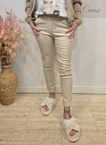 Fejk läder byxa, Creme (Minnea) - Soulful Fashion