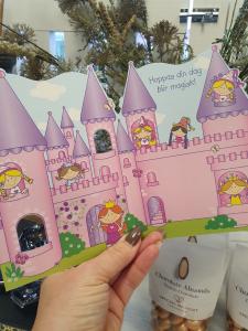 Till en liten prinsessa, Kort med prinsessor och sagoslott, Pictura