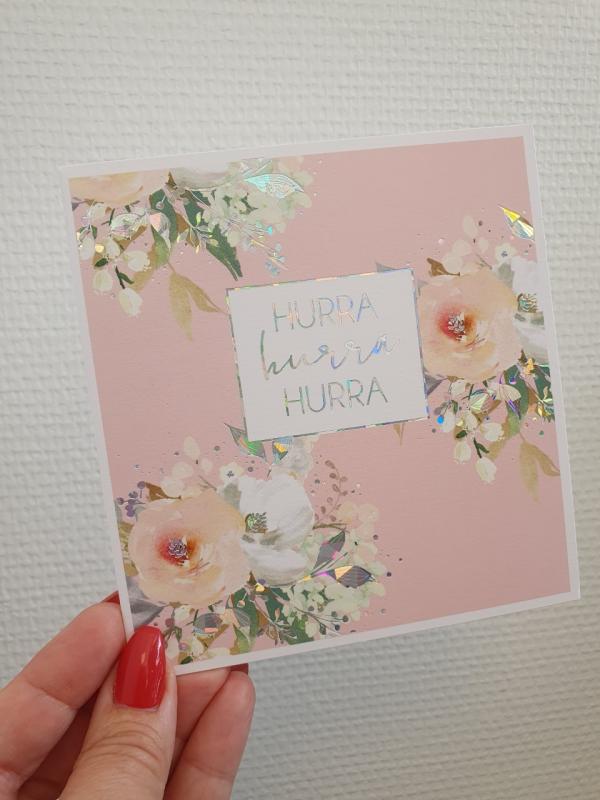Hurra Hurra Hurra - Dubbelt kort med blommor på rosa botten, Pictura