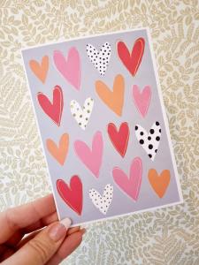 Olika hjärtan mot grå bakgrund - dubbelt kort, Pictura