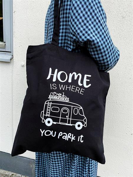 Tygkasse: Home is where you park it, Husbil - Mellow Design
