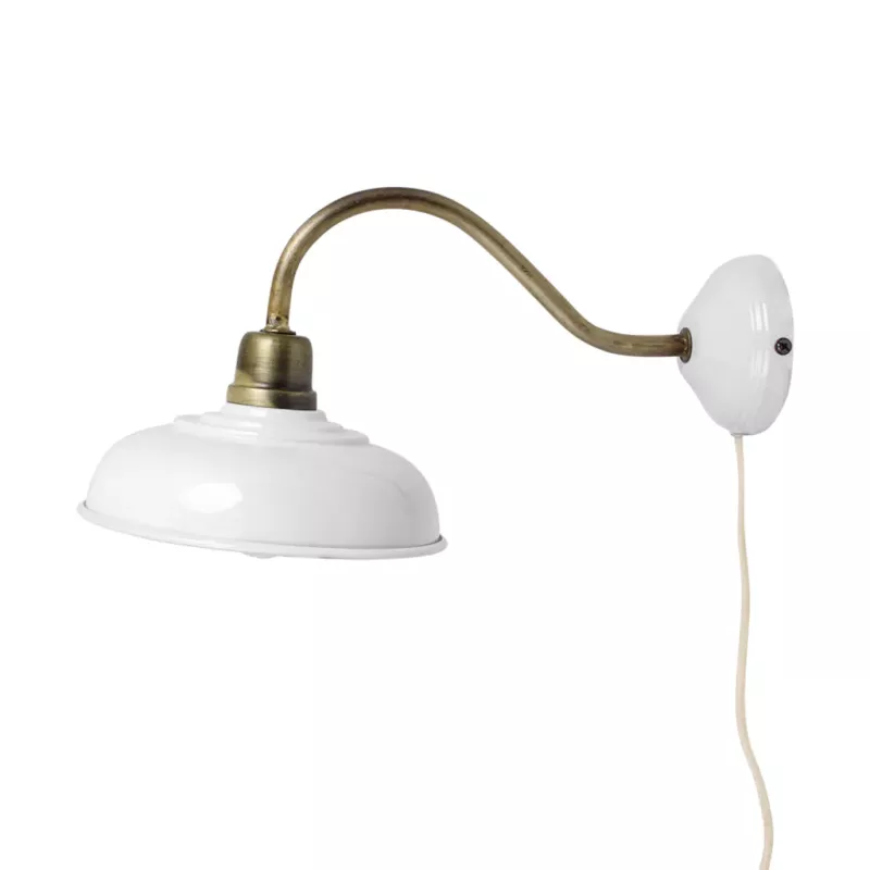 Vägglampa Birgith Antik Vit, Antik Mässing - Strömshaga