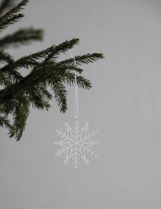 Vit hängande snöflinga (Askeryd) 915125 - Storefactory