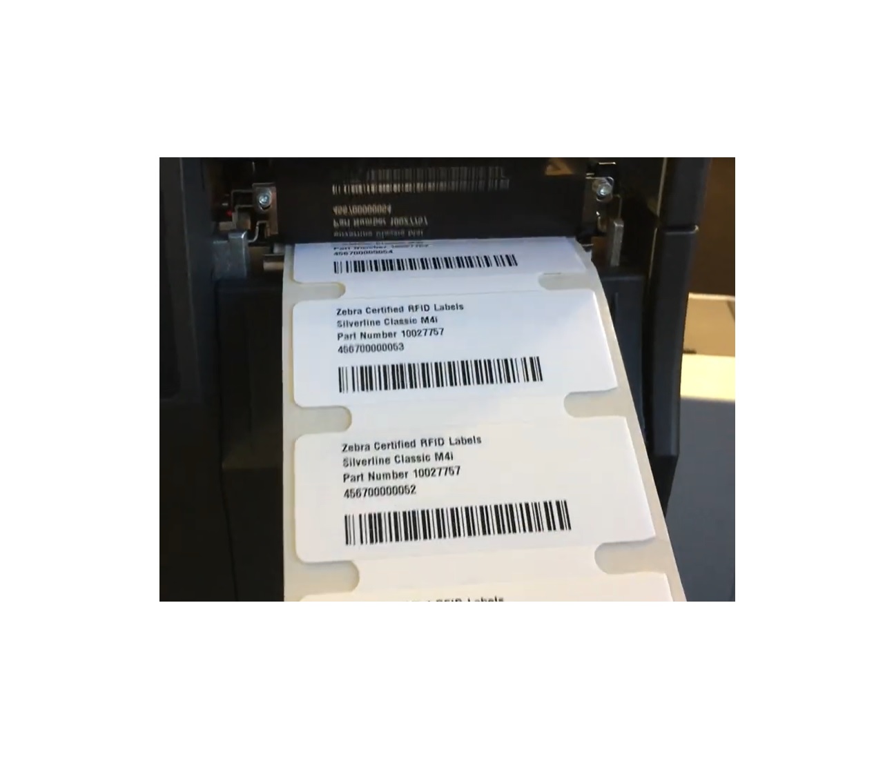 Zebra RFID-etiketter, Silverline Slim II ETSI (Monza R6-P) On-metal, 100x40Ø76 mm, 250 st/rulle