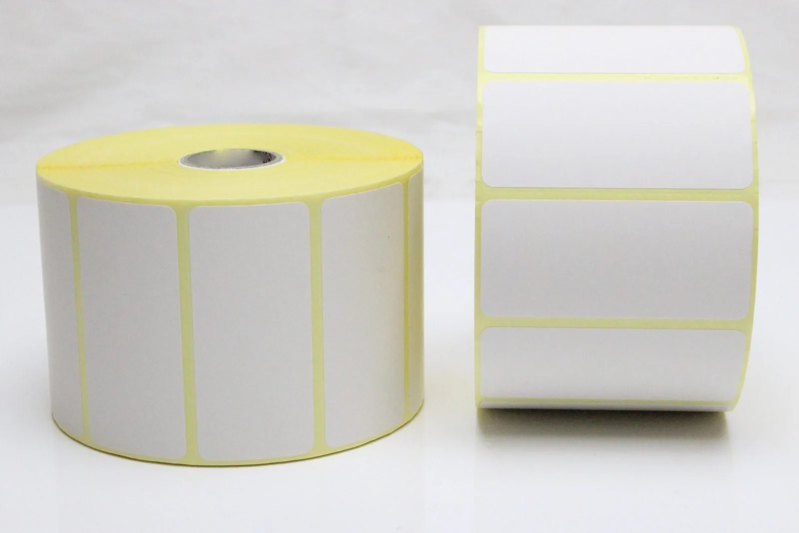 Etiketter, Rulle, TT, Perf, Zebra Z-Select 2000T, 70x32Ø25,4 mm, 2100 st/rulle