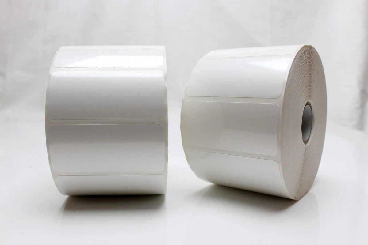 Etiketter, Rulle, TT, Plast, Zebra Z-Ultimate 3000T, 70x32Ø25,4 mm, 2100 st/rulle