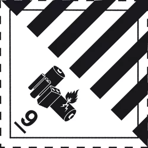 Farligt gods-etiketter, Övriga farliga ämnen och föremål (med batterisymbol), 100x100, 250 st/rulle
