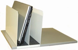 Laptopstöd till säkerhetsskåp