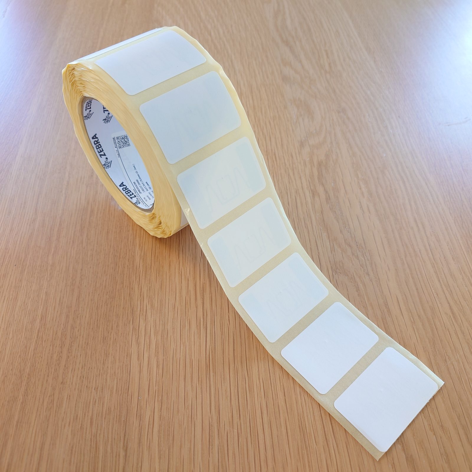 Zebra RFID-etiketter, Z-Select 2000D, 54x35Ø76 mm mm, 760 st/rulle