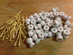 Porslinsisolator/ Isolator/ Isolatorer