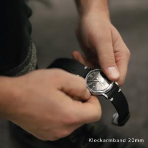 Svart klockarmband i läder "älskad"