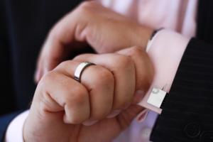 Small ring med gravyren "älskad man"