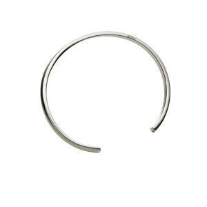 Tunt ställbart armband med gravyr "älskad"