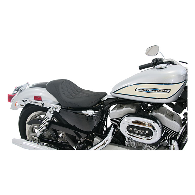 Mustang, Wide Tripper solo seat