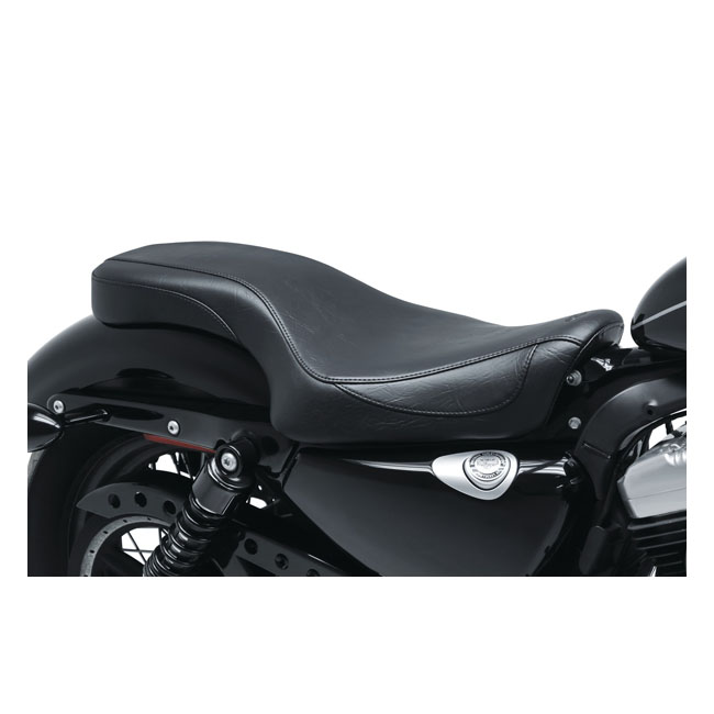 Mustang, Super Tripper seat. Black Classic