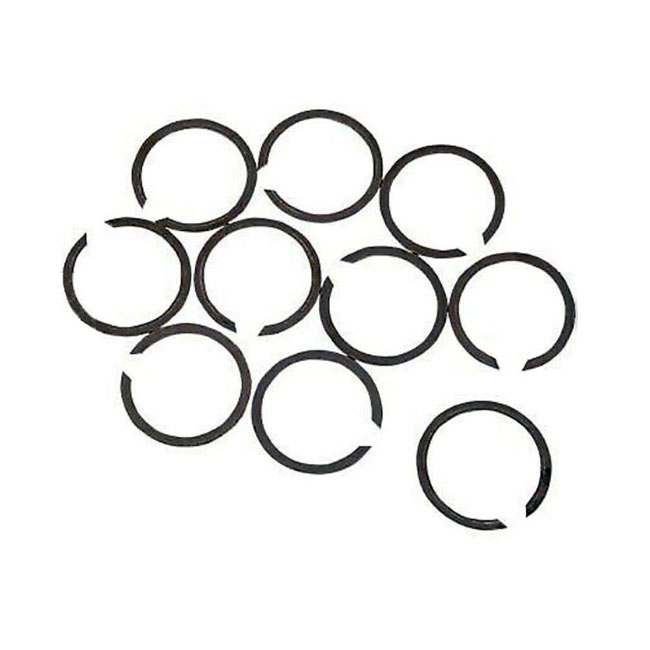 Retaining rings, exhaust flange