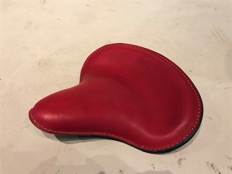 Solosadel K-modell röd