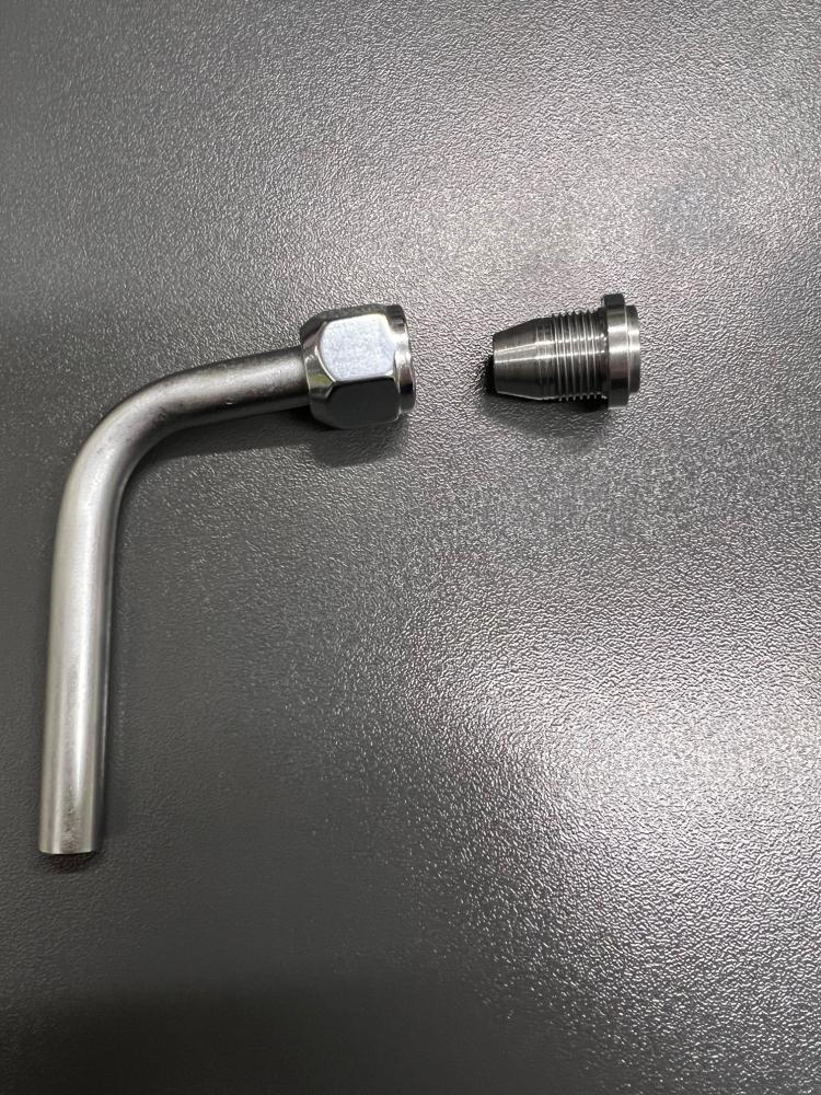 Oljerörsanslutning 9/16-24 svetsbar