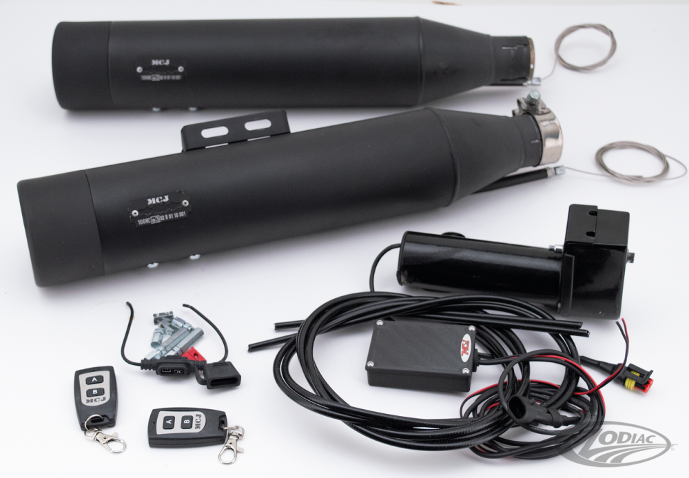 MCJ ADJUSTABLE EXHAUSTS FOR MILWAUKEE EIGHT SOFTAIL