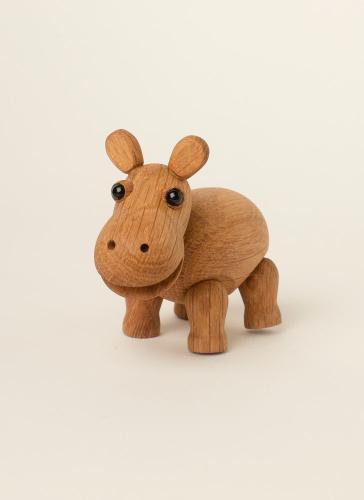 Wilma Flodhäst Baby Trädekoration 7 cm Ek/Lönn