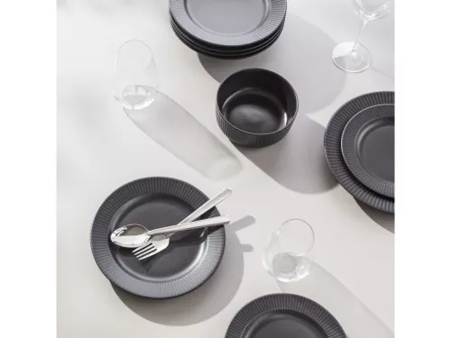 Legio Nova assiett 19 cm svart