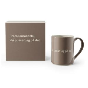 Astrid Lindgren Mugg Brun Trarallanrallanlej