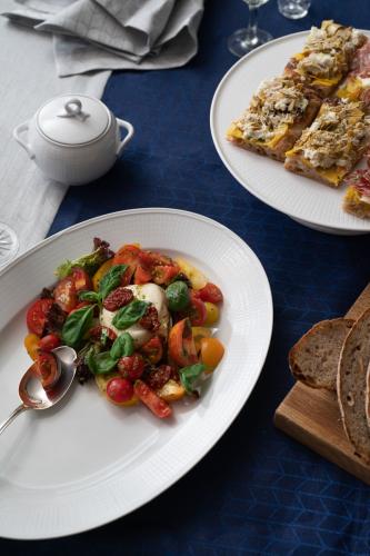 Swedish Grace Fat oval 32 cm Snö