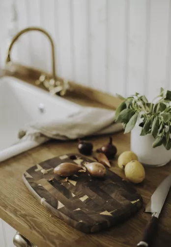 Sina Skärbräda 32x22 cm Akaciaträ