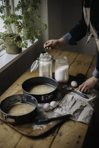 Karabo Springform 24 cm Kolstål