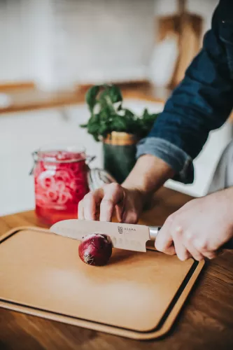 Asama Santoku kockkniv svart handtag 18cm