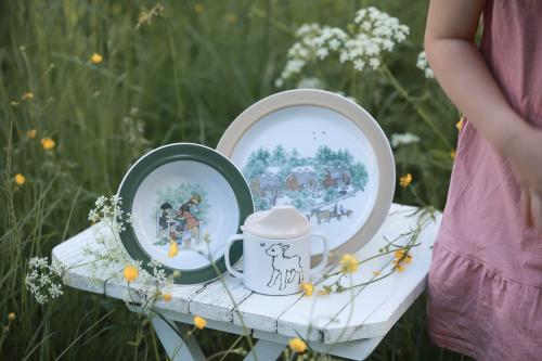 Barnen i Bullerbyn, Barnservis, 3-del