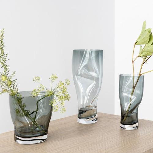 Squeeze tulpanvas 18 cm bluish grey