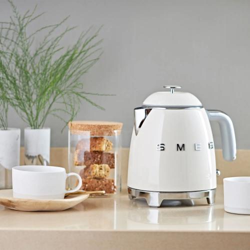 Smeg Mini Vattenkokare KLF05 Vit