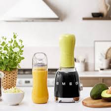 Smeg Sportblender PBF01 0,6 L Svart