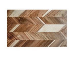 Skärbräda i Akacia med mätpunkter