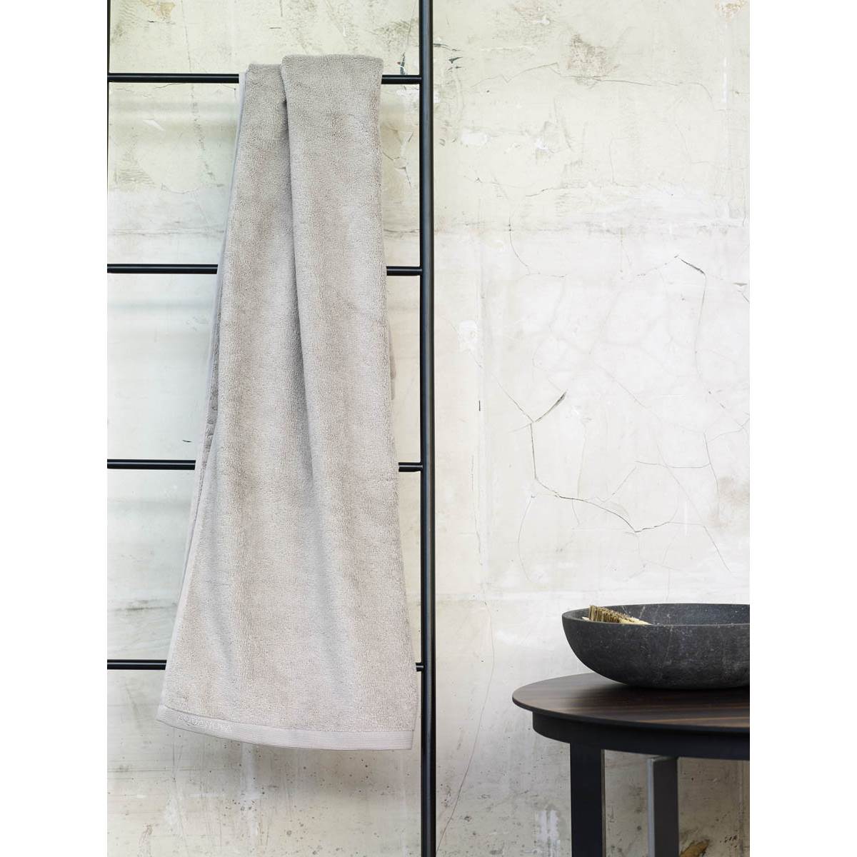 Aquanova Hammam Stone Bathroom Accessories Guest Towels Holder