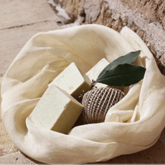 Terra Rosa Aleppo soap, Savon d'Alep soap with Laurel Berry oil. Buy online from Casa Zeytin
