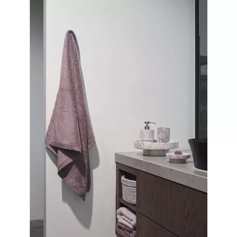 Aquanova Towel London