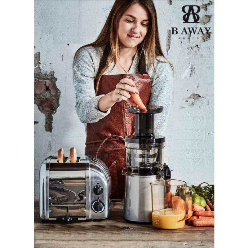 BAWAY leather apron of premium quality waxed buffalo leather from B AWAY online.
