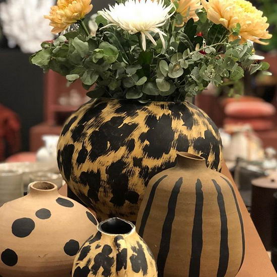 ByOn Vas Safari. Handgjord av terracotta - By On Inredningsdetaljer Köp ByOn inredning från Casa Zeytin Online  Stilfull