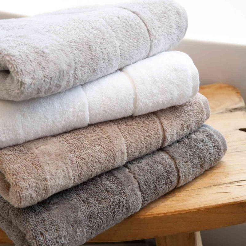 Cawö Noblesse2 Frotté badhandduk, handduk, gästhandduk av 100% bomull 568g/m².