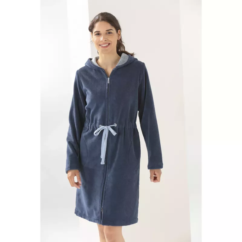 Short Women's Bathrobe with Hood and Zipper 822-10