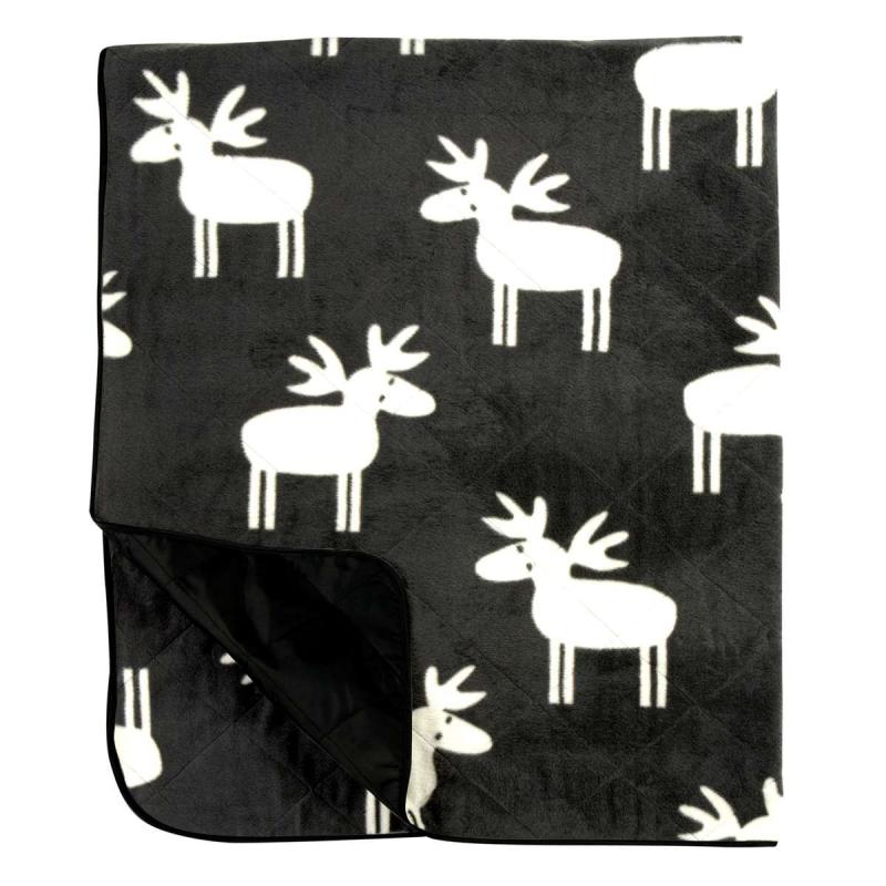 Moose pattern picnic blanket