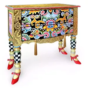 Toms Drag Drawer Chest Versailles 101835