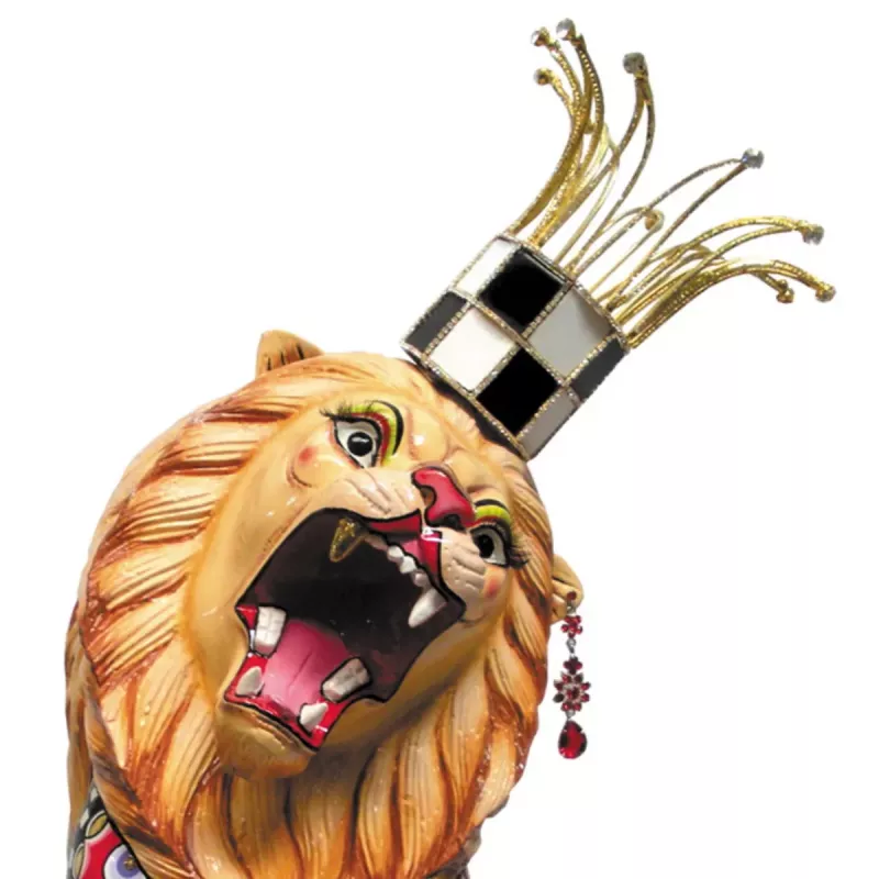 Toms Drag Lion XL Sitting Clarance 4053